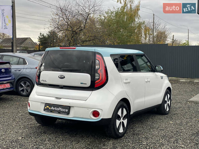 Кіа Soul EV 2016 у Луцьку на Automoto.ua Білий Кіа Soul EV, об'ємом двигуна 0 л та пробігом 116 тис. км за 7800 $, фото 11 на Automoto.ua