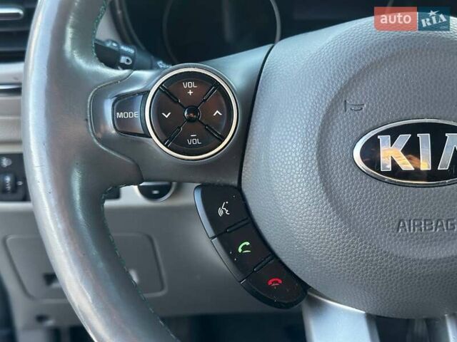 Білий Кіа Soul EV, об'ємом двигуна 0 л та пробігом 169 тис. км за 5600 $, фото 19 на Automoto.ua