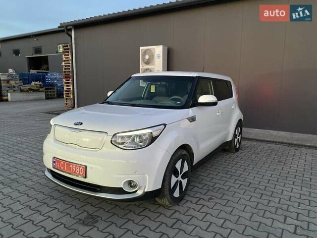 Білий Кіа Soul EV, об'ємом двигуна 0 л та пробігом 109 тис. км за 7399 $, фото 3 на Automoto.ua