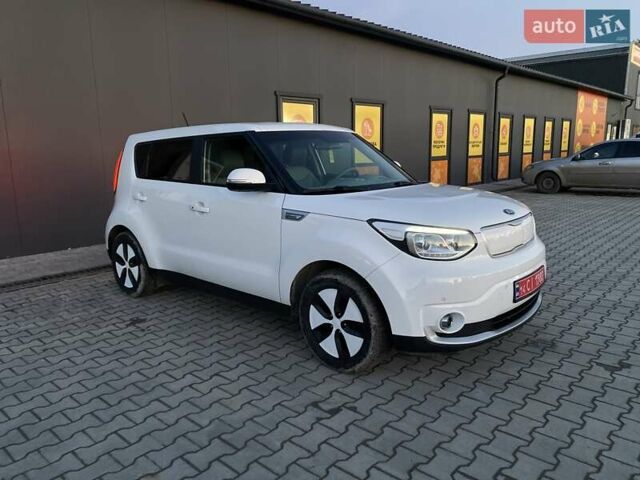 Білий Кіа Soul EV, об'ємом двигуна 0 л та пробігом 109 тис. км за 7399 $, фото 13 на Automoto.ua