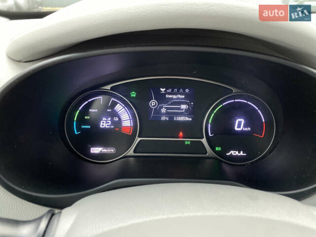 Кіа Soul EV 2016 у Луцьку на Automoto.ua Білий Кіа Soul EV, об'ємом двигуна 0 л та пробігом 116 тис. км за 7800 $, фото 52 на Automoto.ua