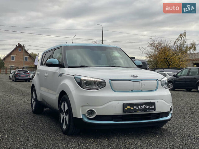 Кіа Soul EV 2016 у Луцьку на Automoto.ua Білий Кіа Soul EV, об'ємом двигуна 0 л та пробігом 116 тис. км за 7800 $, фото 72 на Automoto.ua