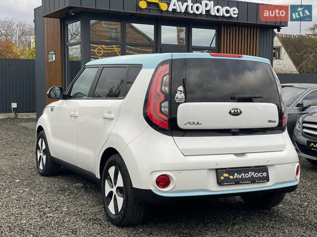 Кіа Soul EV 2016 у Луцьку на Automoto.ua Білий Кіа Soul EV, об'ємом двигуна 0 л та пробігом 116 тис. км за 7800 $, фото 9 на Automoto.ua