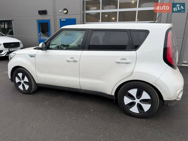 Белый Киа Soul EV, объемом двигателя 0 л и пробегом 114 тыс. км за 10250 $, фото 1 на Automoto.ua