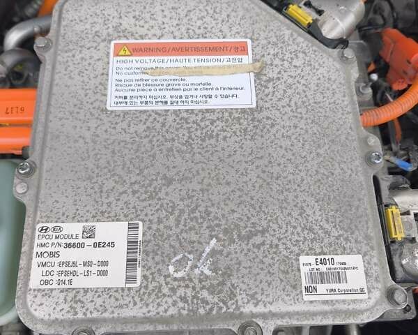 Белый Киа Soul EV, объемом двигателя 0 л и пробегом 165 тыс. км за 10600 $, фото 24 на Automoto.ua