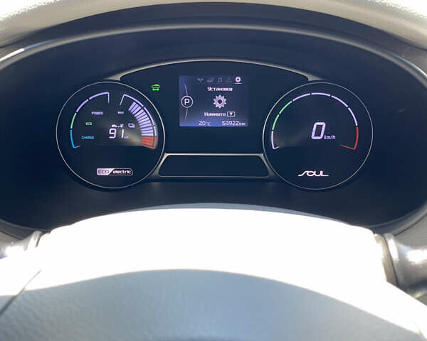 Белый Киа Soul EV, объемом двигателя 0 л и пробегом 55 тыс. км за 9000 $, фото 5 на Automoto.ua
