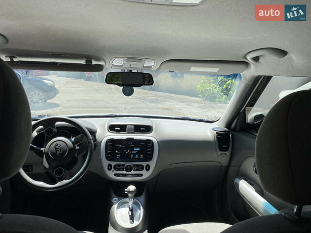 Белый Киа Soul EV, объемом двигателя 0 л и пробегом 55 тыс. км за 9000 $, фото 7 на Automoto.ua