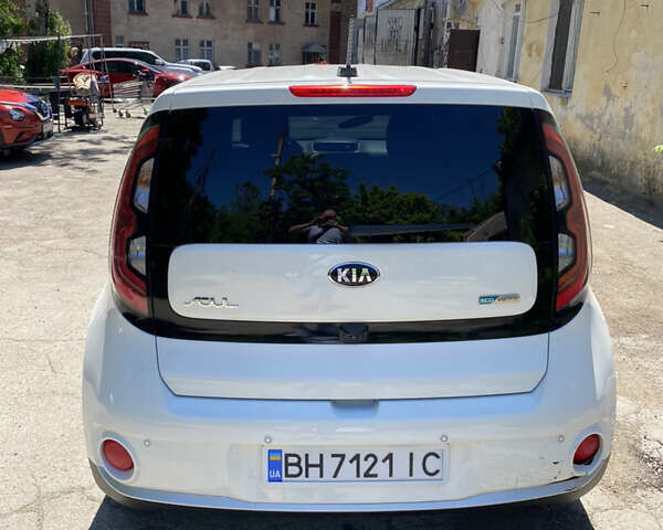 Белый Киа Soul EV, объемом двигателя 0 л и пробегом 55 тыс. км за 9000 $, фото 15 на Automoto.ua