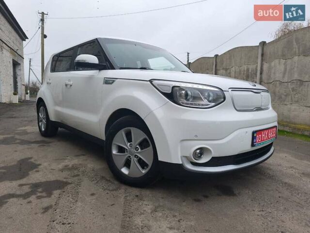 Белый Киа Soul EV, объемом двигателя 0 л и пробегом 165 тыс. км за 10600 $, фото 1 на Automoto.ua