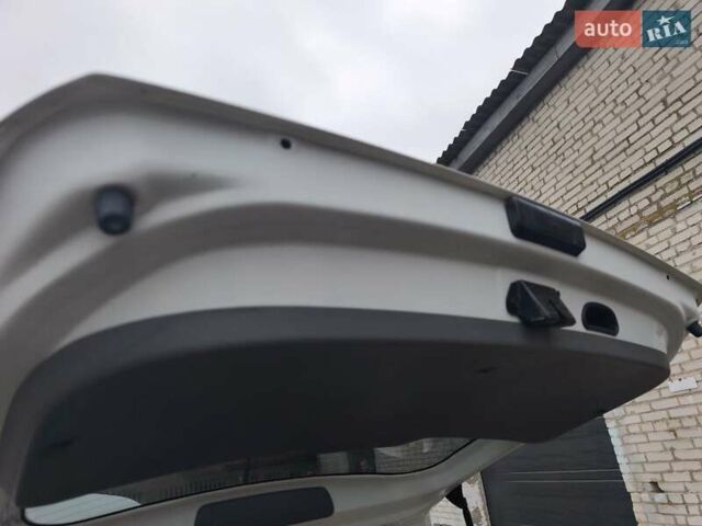 Белый Киа Soul EV, объемом двигателя 0 л и пробегом 165 тыс. км за 10600 $, фото 52 на Automoto.ua