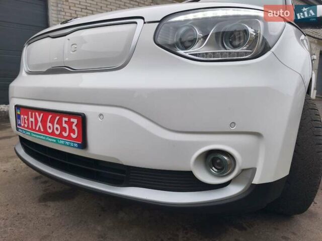 Белый Киа Soul EV, объемом двигателя 0 л и пробегом 165 тыс. км за 10600 $, фото 21 на Automoto.ua