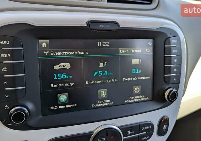 Киа Soul EV 2018 в Киеве на Automoto.ua Белый Киа Soul EV, объемом двигателя 0 л и пробегом 49 тыс. км за 12800 $, фото 38 на Automoto.ua