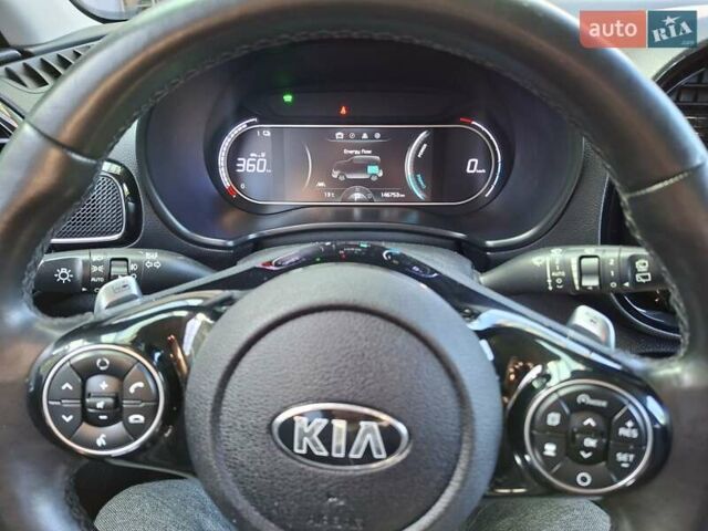 Білий Кіа Soul EV, об'ємом двигуна 0 л та пробігом 146 тис. км за 17900 $, фото 25 на Automoto.ua
