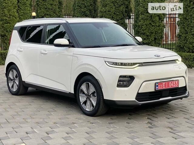 Белый Киа Soul EV, объемом двигателя 0 л и пробегом 33 тыс. км за 20950 $, фото 15 на Automoto.ua