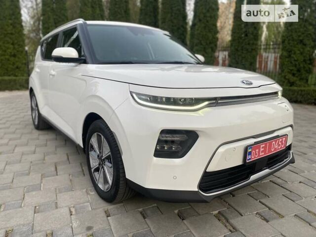 Білий Кіа Soul EV, об'ємом двигуна 0 л та пробігом 33 тис. км за 20950 $, фото 3 на Automoto.ua