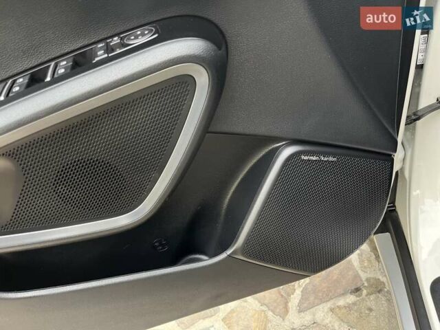 Белый Киа Soul EV, объемом двигателя 0 л и пробегом 60 тыс. км за 19400 $, фото 26 на Automoto.ua