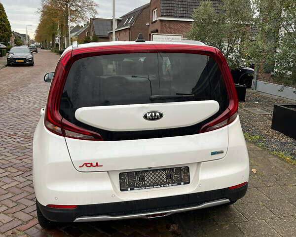 Белый Киа Soul EV, объемом двигателя 0 л и пробегом 229 тыс. км за 14550 $, фото 2 на Automoto.ua