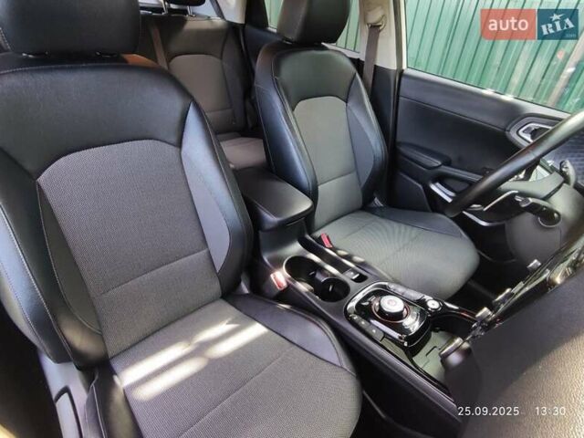 Білий Кіа Soul EV, об'ємом двигуна 0 л та пробігом 146 тис. км за 17900 $, фото 30 на Automoto.ua