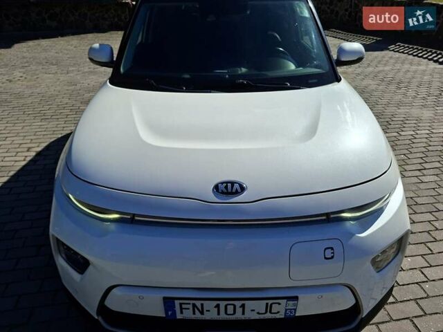 Білий Кіа Soul EV, об'ємом двигуна 0 л та пробігом 146 тис. км за 17900 $, фото 17 на Automoto.ua