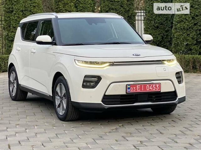 Белый Киа Soul EV, объемом двигателя 0 л и пробегом 33 тыс. км за 20950 $, фото 34 на Automoto.ua