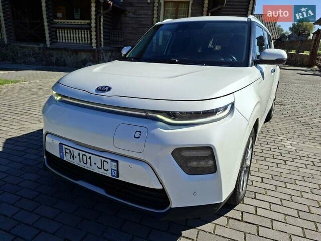Білий Кіа Soul EV, об'ємом двигуна 0 л та пробігом 146 тис. км за 17900 $, фото 16 на Automoto.ua