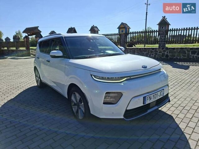 Білий Кіа Soul EV, об'ємом двигуна 0 л та пробігом 146 тис. км за 17900 $, фото 3 на Automoto.ua