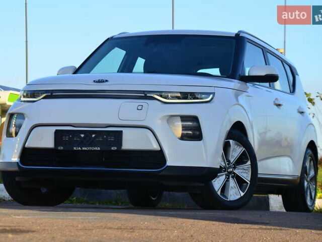 Білий Кіа Soul EV, об'ємом двигуна 0 л та пробігом 78 тис. км за 15950 $, фото 13 на Automoto.ua