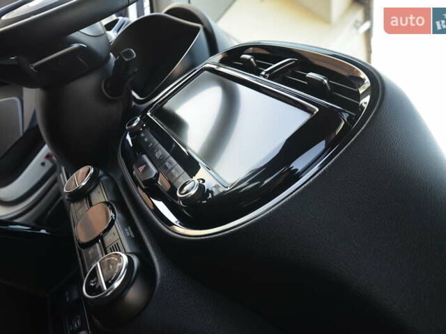 Білий Кіа Soul EV, об'ємом двигуна 0 л та пробігом 78 тис. км за 15950 $, фото 66 на Automoto.ua