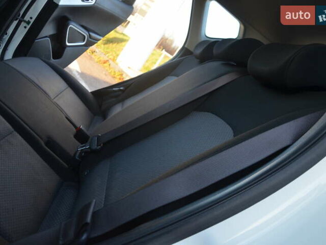 Білий Кіа Soul EV, об'ємом двигуна 0 л та пробігом 78 тис. км за 15950 $, фото 53 на Automoto.ua