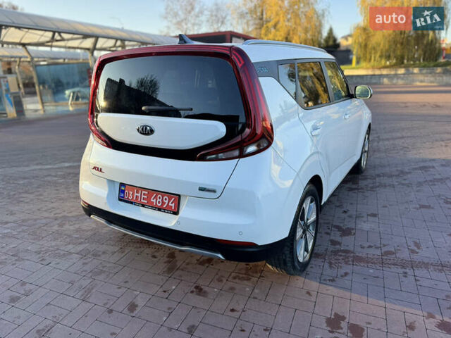 Белый Киа Soul EV, объемом двигателя 0 л и пробегом 80 тыс. км за 18999 $, фото 6 на Automoto.ua