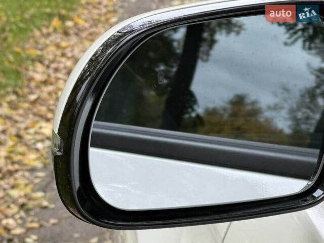 Киа Soul EV 2022 в Киеве на Automoto.ua Белый Киа Soul EV, объемом двигателя 0 л и пробегом 54 тыс. км за 22000 $, фото 15 на Automoto.ua