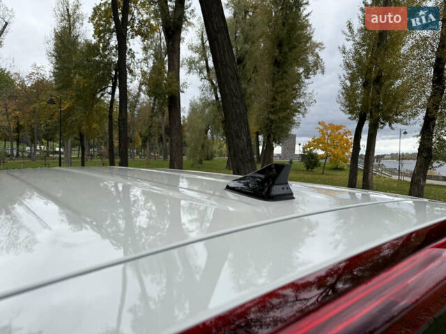 Киа Soul EV 2022 в Киеве на Automoto.ua Белый Киа Soul EV, объемом двигателя 0 л и пробегом 54 тыс. км за 22000 $, фото 12 на Automoto.ua