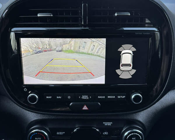 Белый Киа Soul EV, объемом двигателя 0 л и пробегом 80 тыс. км за 18999 $, фото 40 на Automoto.ua
