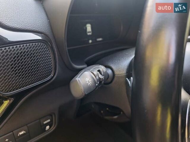 Білий Кіа Soul EV, об'ємом двигуна 0 л та пробігом 99 тис. км за 17650 $, фото 28 на Automoto.ua