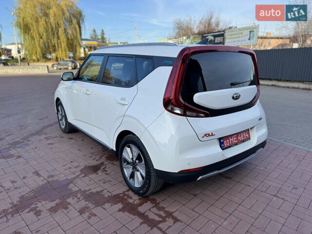 Белый Киа Soul EV, объемом двигателя 0 л и пробегом 80 тыс. км за 18999 $, фото 4 на Automoto.ua