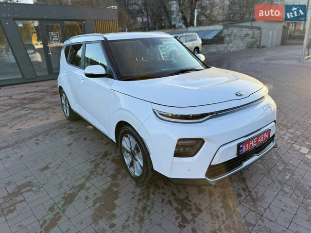 Белый Киа Soul EV, объемом двигателя 0 л и пробегом 80 тыс. км за 18999 $, фото 10 на Automoto.ua