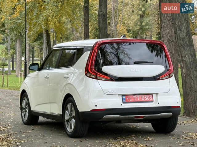 Киа Soul EV 2022 в Киеве на Automoto.ua Белый Киа Soul EV, объемом двигателя 0 л и пробегом 54 тыс. км за 22000 $, фото 5 на Automoto.ua