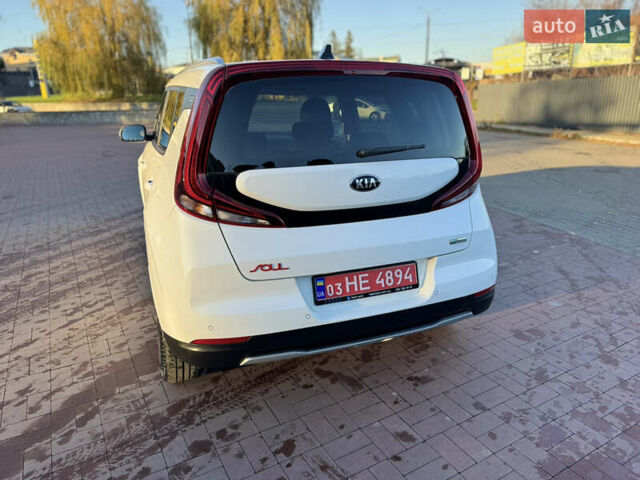 Белый Киа Soul EV, объемом двигателя 0 л и пробегом 80 тыс. км за 18999 $, фото 5 на Automoto.ua