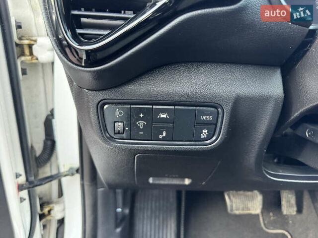 Белый Киа Soul EV, объемом двигателя 0 л и пробегом 80 тыс. км за 18999 $, фото 17 на Automoto.ua