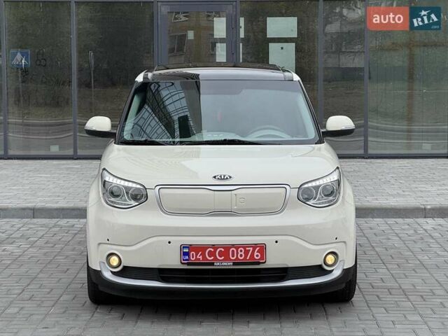 Бежевий Кіа Soul EV, об'ємом двигуна 0 л та пробігом 110 тис. км за 11500 $, фото 7 на Automoto.ua
