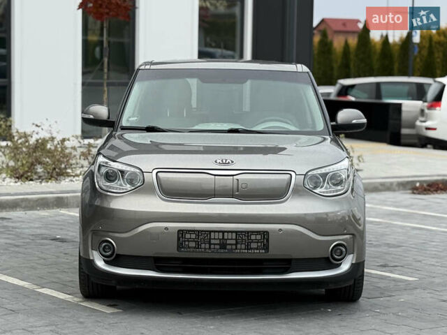 Бежевый Киа Soul EV, объемом двигателя 0 л и пробегом 174 тыс. км за 9700 $, фото 1 на Automoto.ua