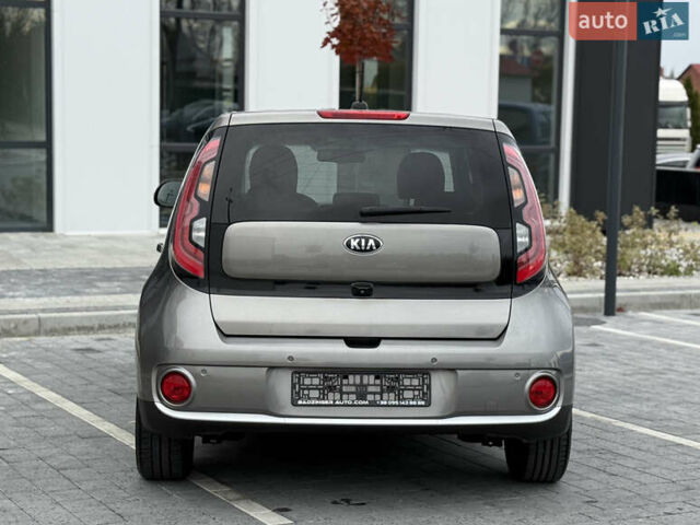 Бежевый Киа Soul EV, объемом двигателя 0 л и пробегом 174 тыс. км за 9700 $, фото 4 на Automoto.ua