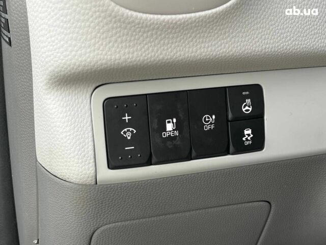 Черный Киа Soul EV, объемом двигателя 0 л и пробегом 95 тыс. км за 8590 $, фото 35 на Automoto.ua