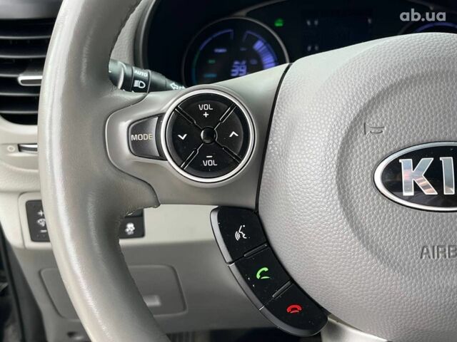 Черный Киа Soul EV, объемом двигателя 0 л и пробегом 95 тыс. км за 8590 $, фото 36 на Automoto.ua