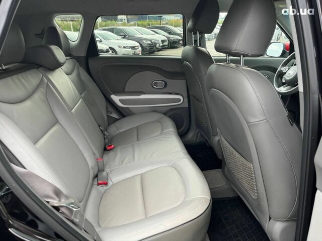 Черный Киа Soul EV, объемом двигателя 0 л и пробегом 95 тыс. км за 8590 $, фото 20 на Automoto.ua