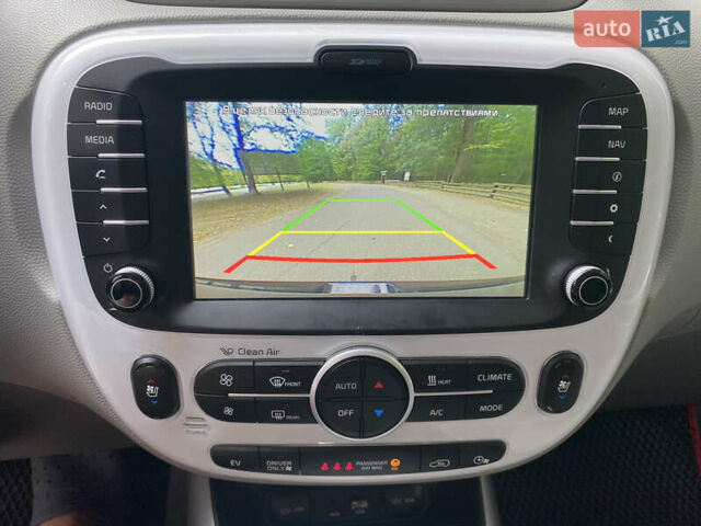 Черный Киа Soul EV, объемом двигателя 0 л и пробегом 116 тыс. км за 8500 $, фото 18 на Automoto.ua