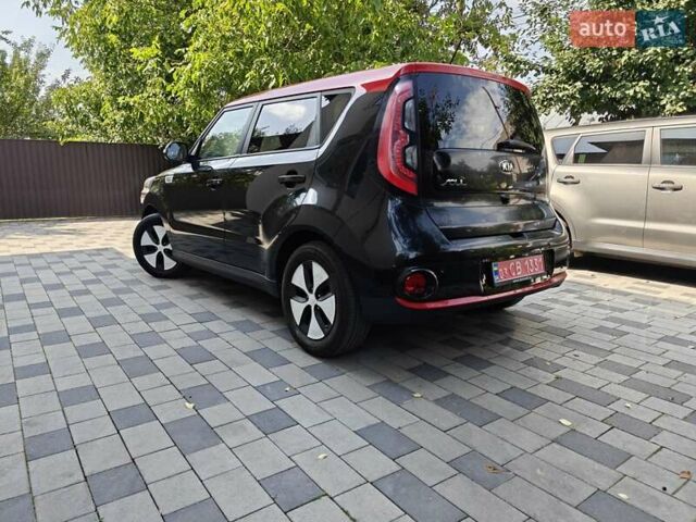 Черный Киа Soul EV, объемом двигателя 0 л и пробегом 162 тыс. км за 6499 $, фото 3 на Automoto.ua
