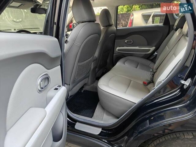 Черный Киа Soul EV, объемом двигателя 0 л и пробегом 162 тыс. км за 6499 $, фото 11 на Automoto.ua