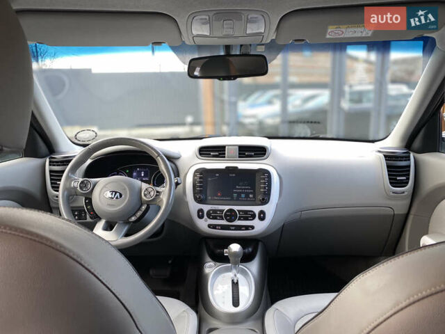 Черный Киа Soul EV, объемом двигателя 0 л и пробегом 96 тыс. км за 6999 $, фото 21 на Automoto.ua