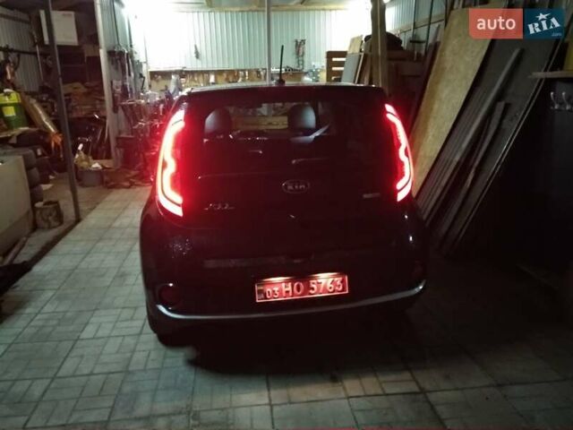 Чорний Кіа Soul EV, об'ємом двигуна 0 л та пробігом 139 тис. км за 6500 $, фото 1 на Automoto.ua